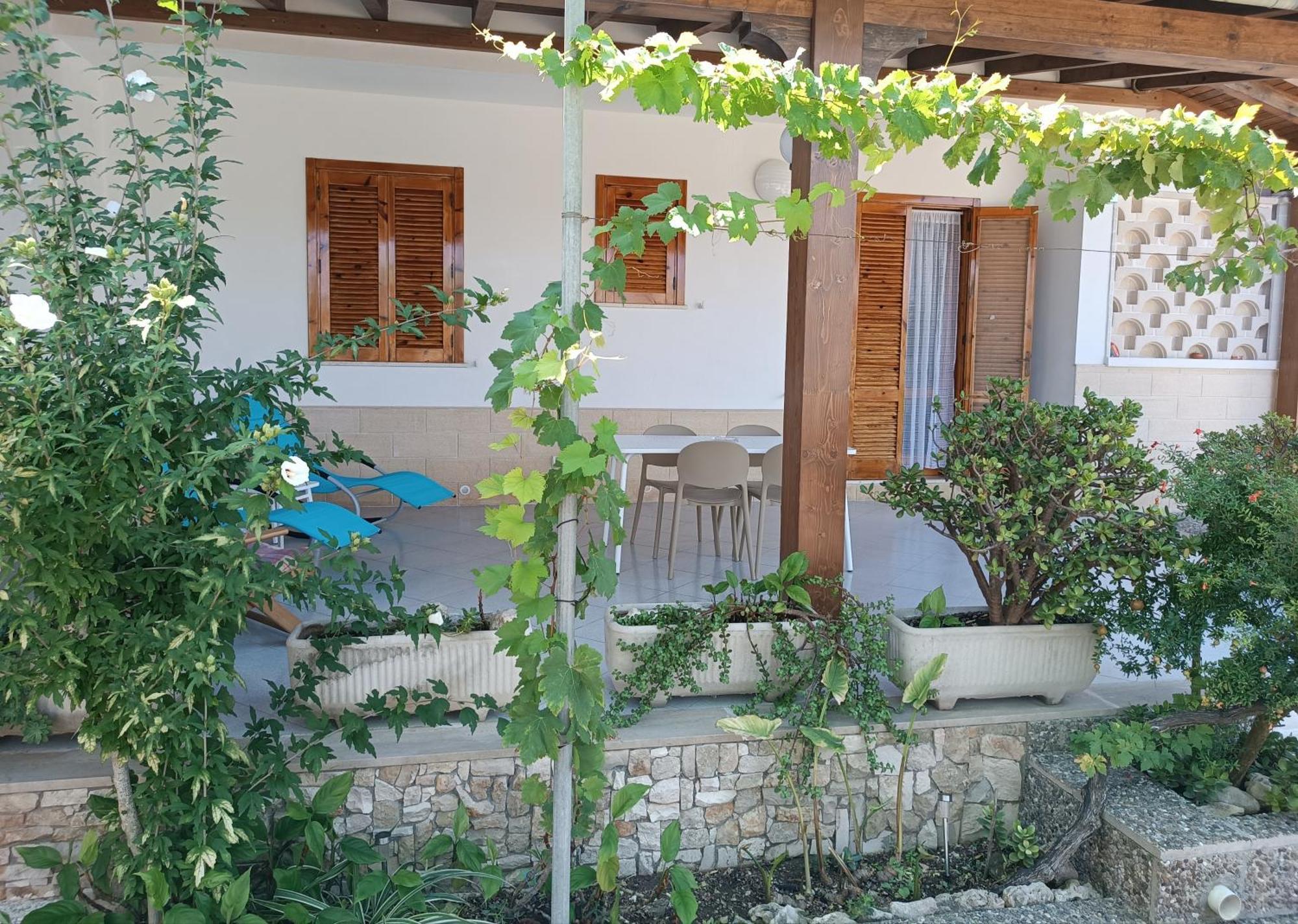 Il Giardino Di Sofia Charm And Comfort Apartment Torre dell'Orso Exterior foto